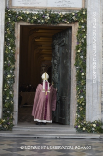 Apertura de la Puerta Santa de San Juan de Letrán