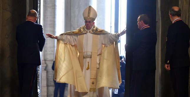 Foto Omelia - Papa Francesco - San Pietero