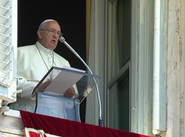 Angelus in Piazza San Pietro